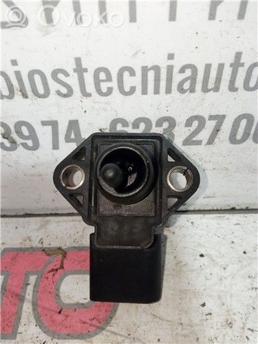 Audi A4 S4 B5 8D Czujnik ciśnienia paliwa 