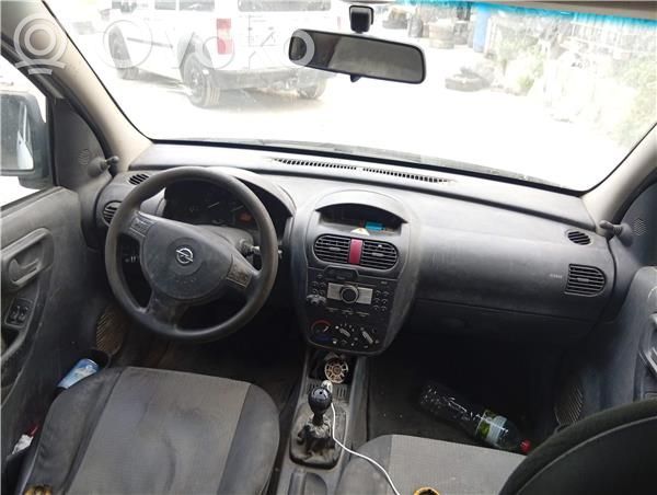 Opel Combo C Бампер 
