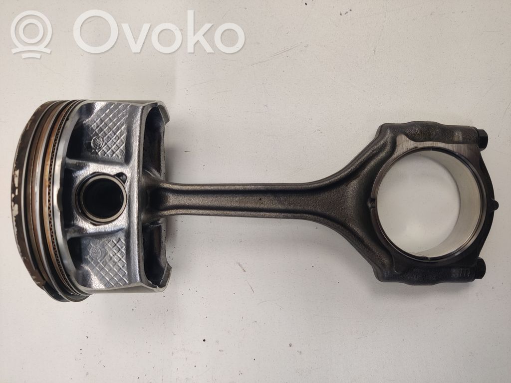 Chrysler Pacifica Piston with connecting rod 