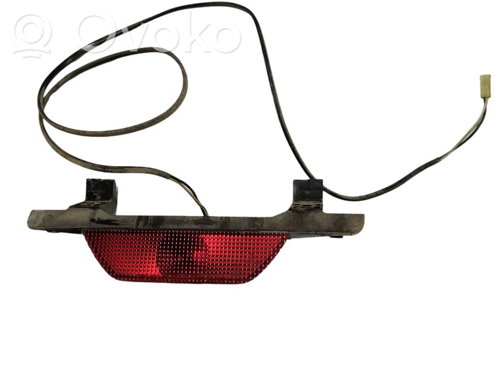 Third/center stoplight