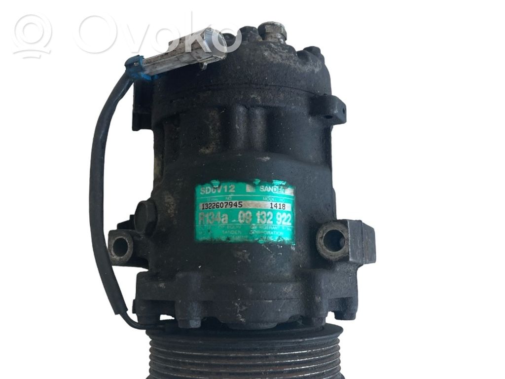 Kompresor / Sprężarka klimatyzacji A/C   09132922,1322607945