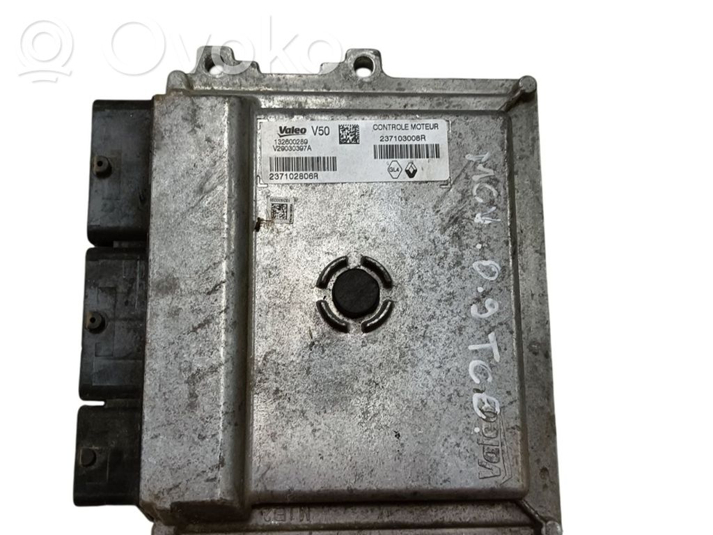 Unidad de control/módulo ECU del motor   237102806R