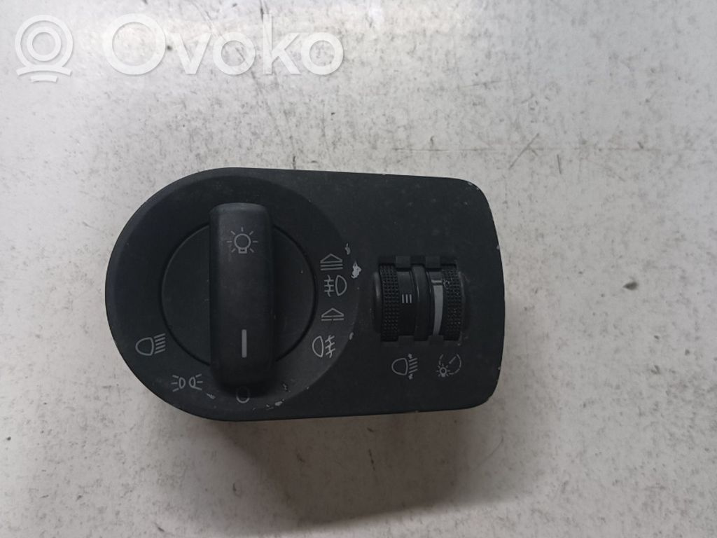 Audi A3 S3 8P Panel lighting control switch 