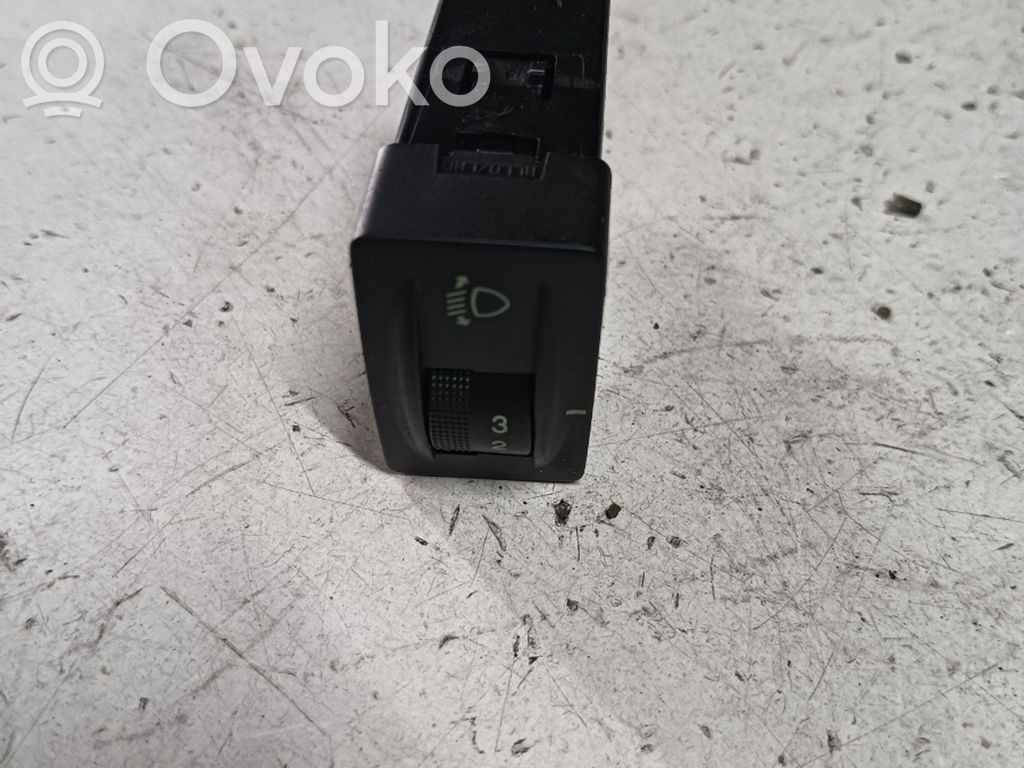 Headlight level height control switch   751U00080