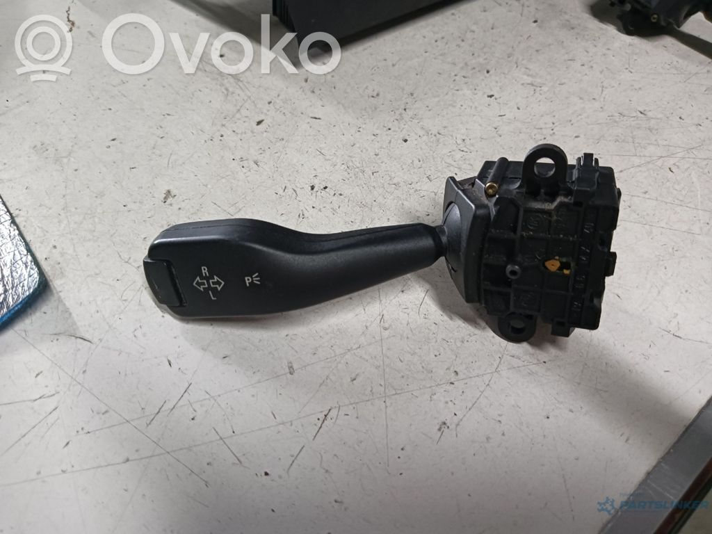 BMW X3 E83 Palanca de intermitentes 