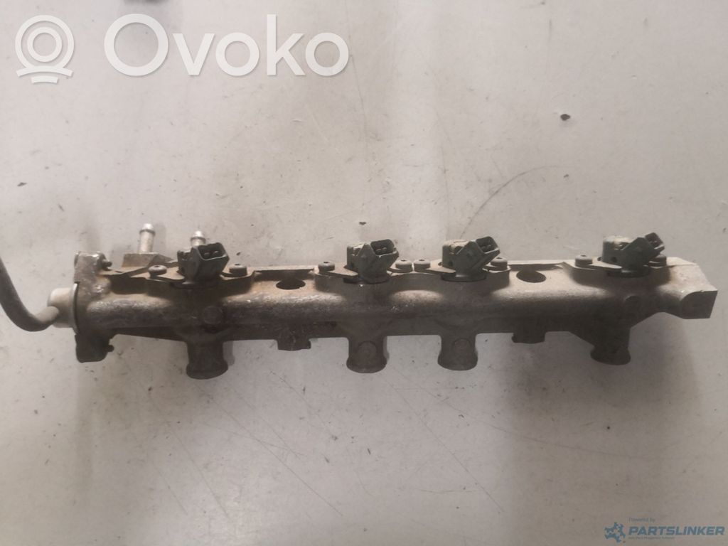 Fuel distributor   857013