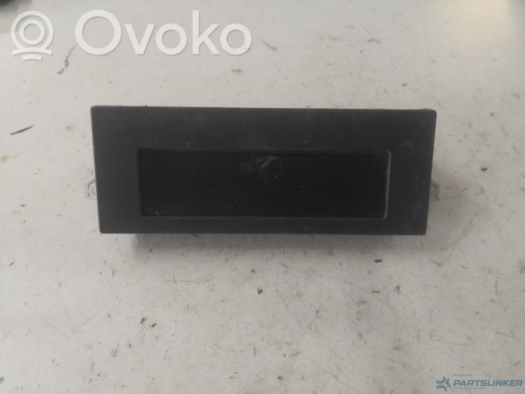 Peugeot 301 Head up display screen 