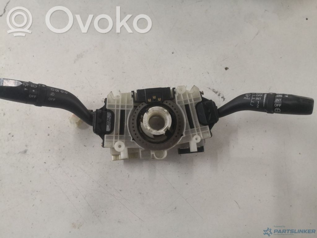 Commodo de clignotant   GJ5M17D318