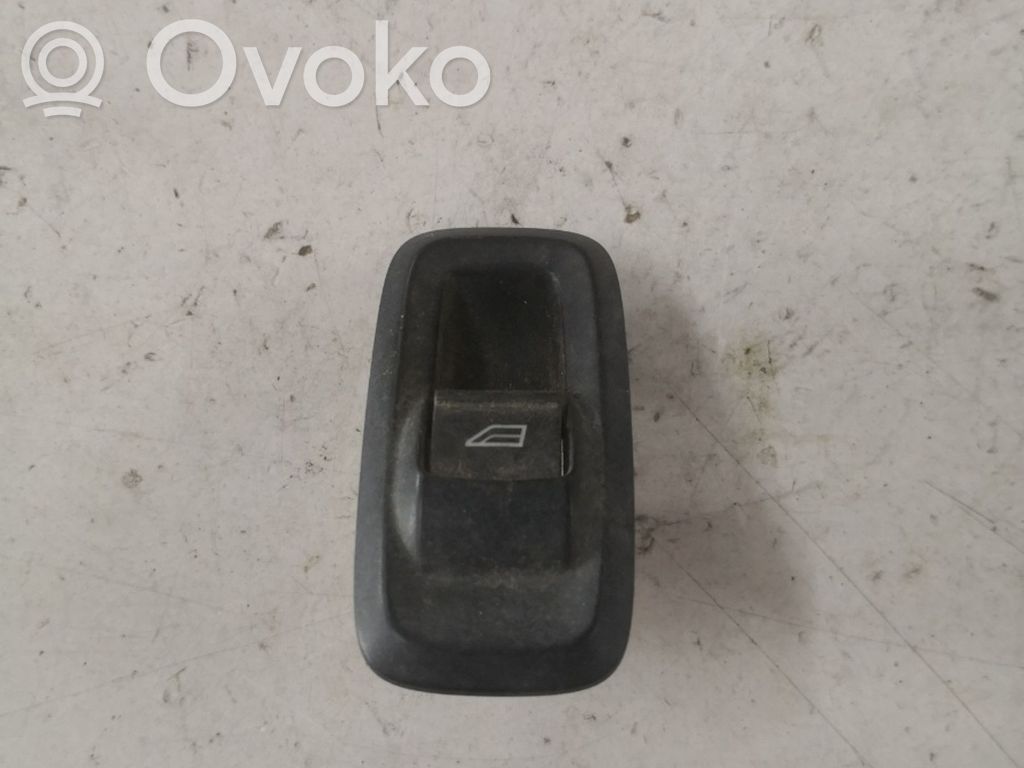 Electric window control switch   03154100