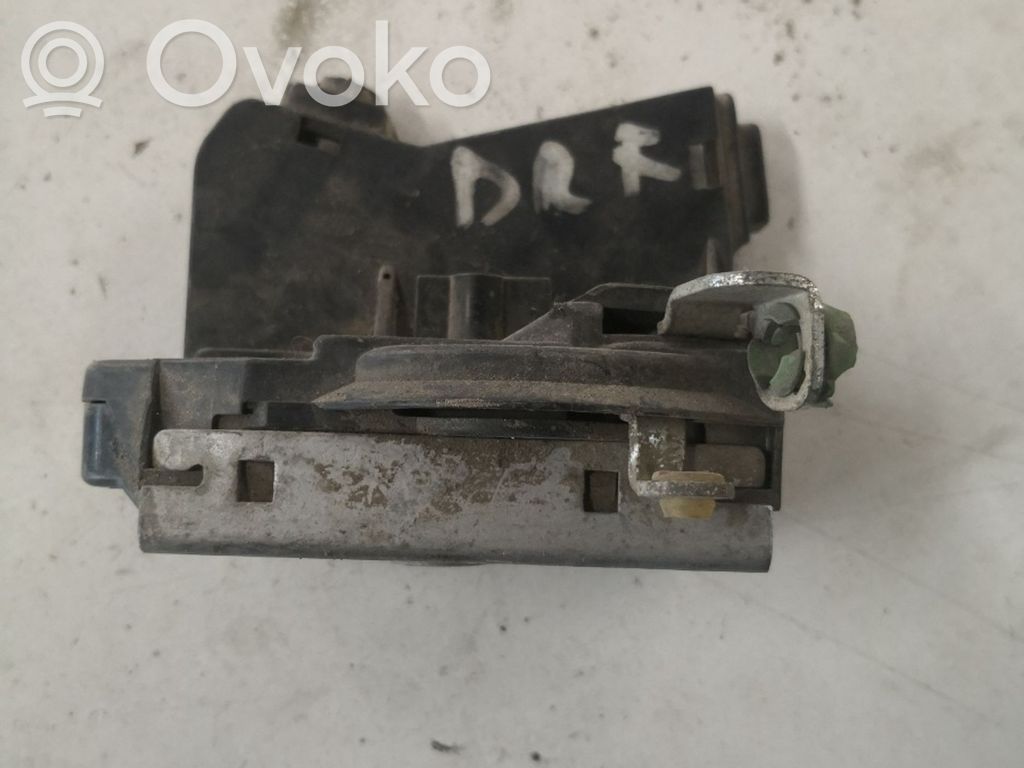Opel Corsa C Front door lock 