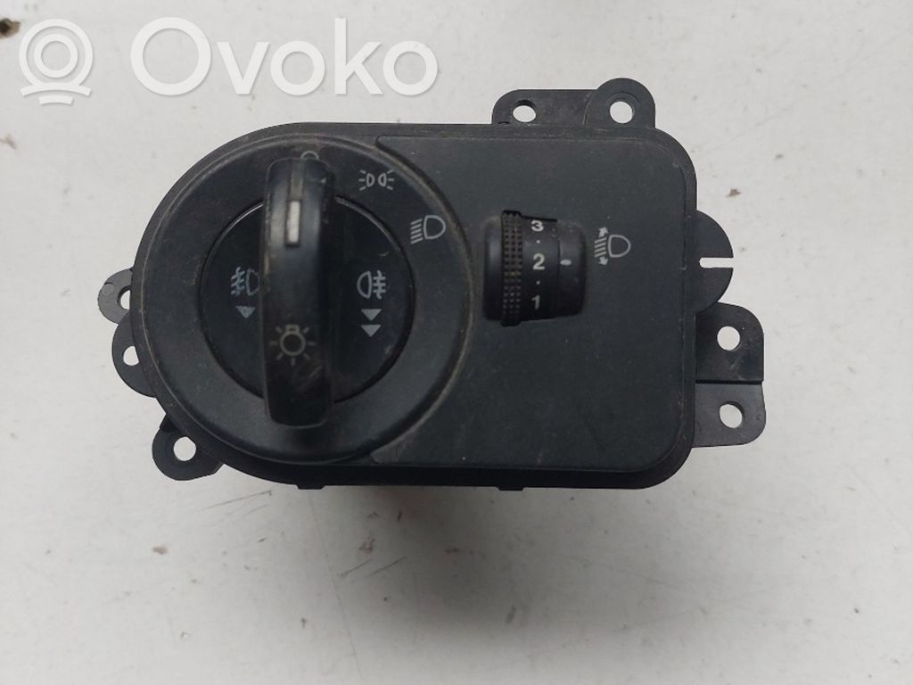 Interruttore luci   04053700