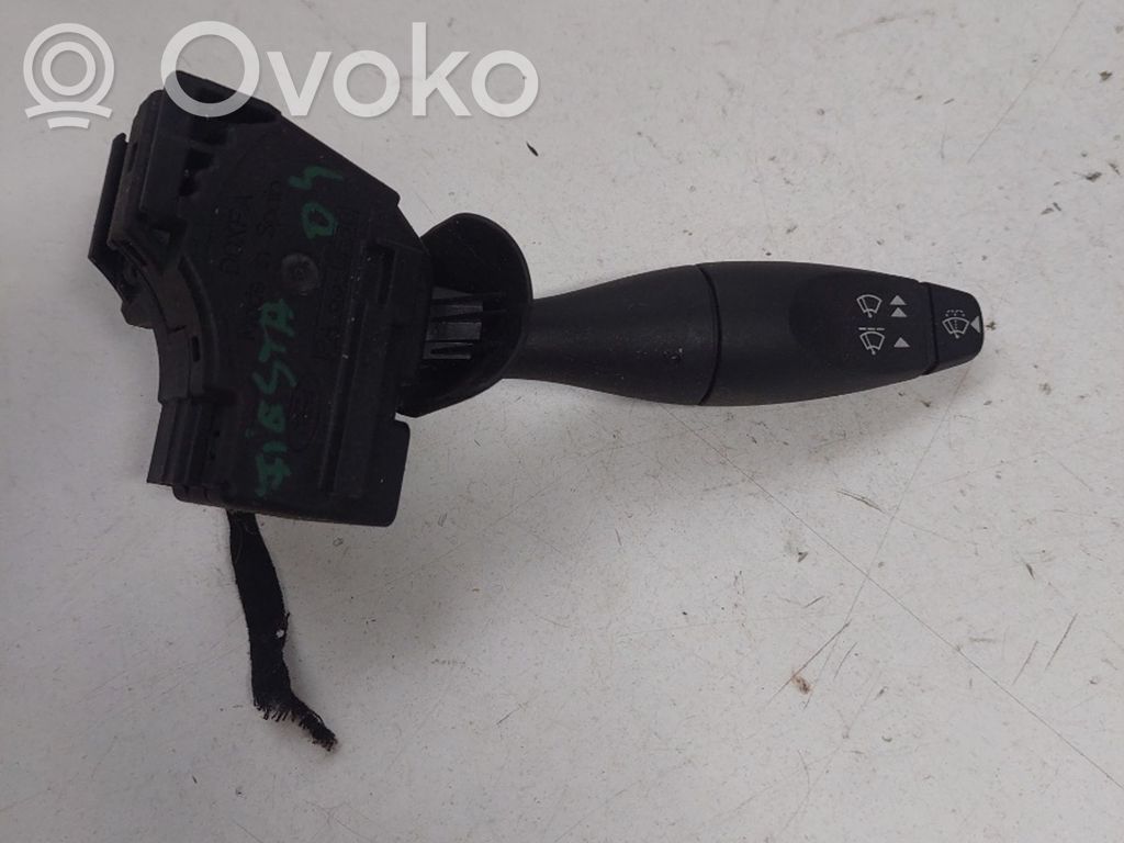 Ford Fiesta Pyyhkijän vipu 