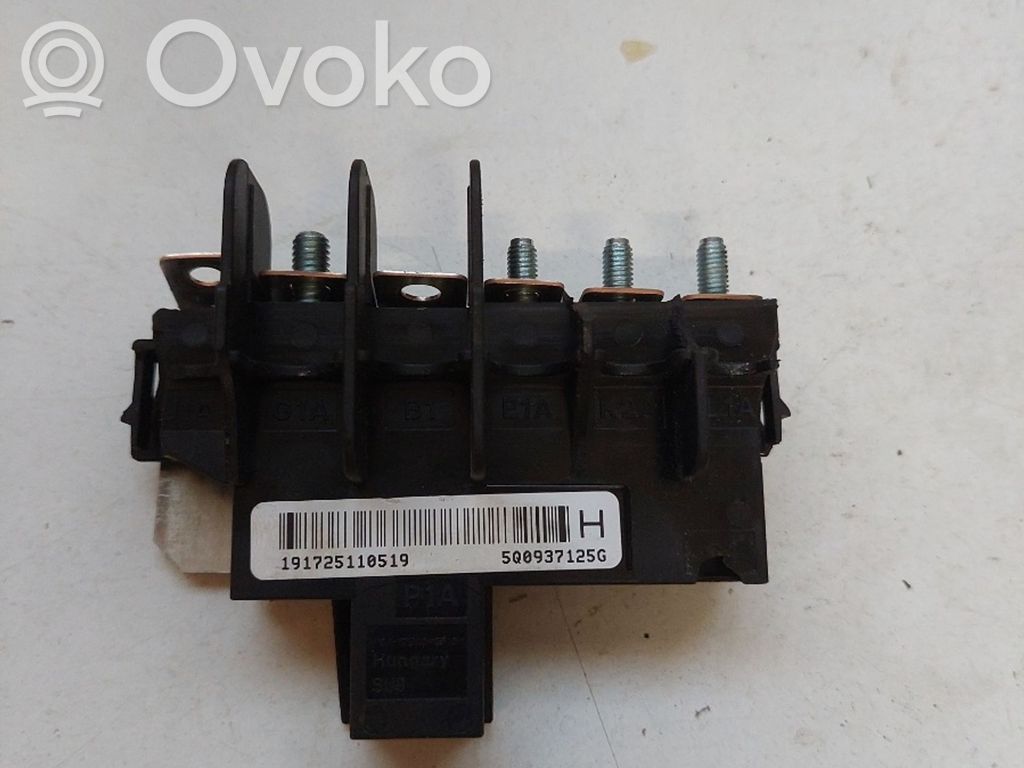 Drošinātājs   5Q0937629C