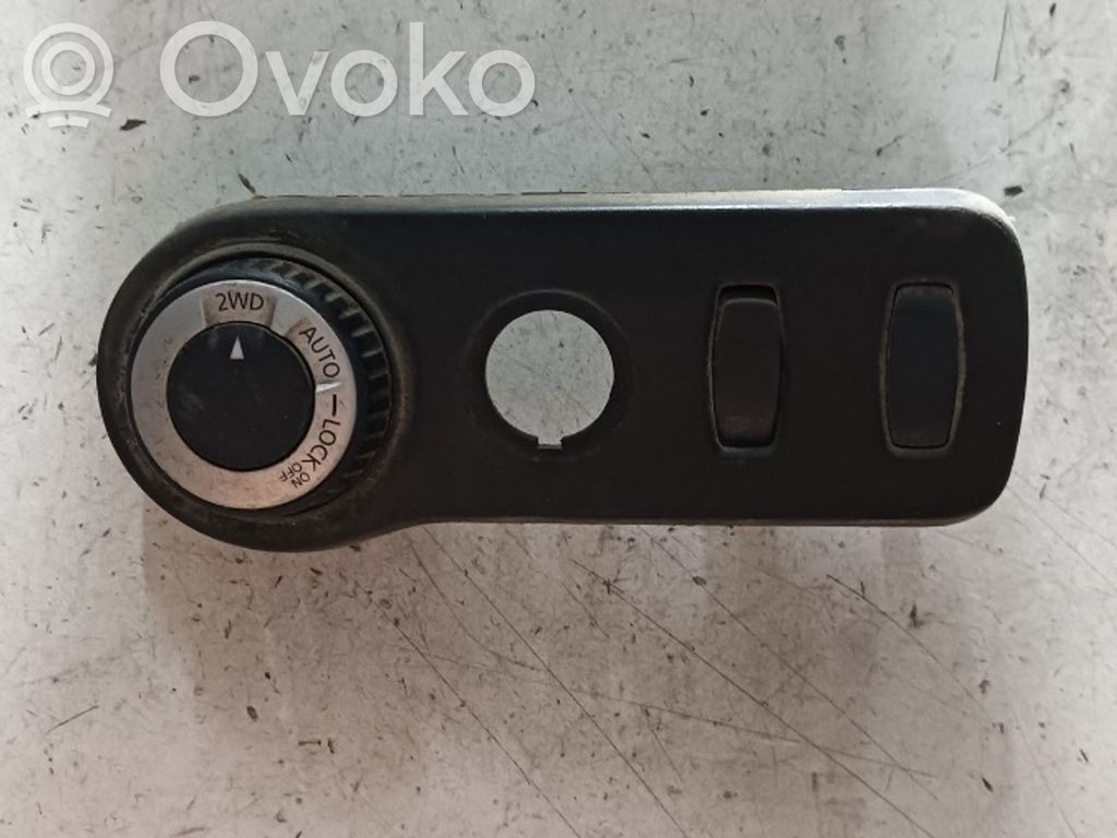 Dacia Duster Traction control (ASR) switch 