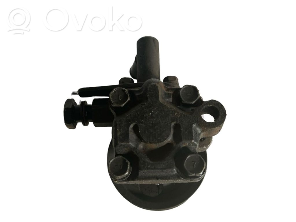 Ohjaustehostimen pumppu   5711025000