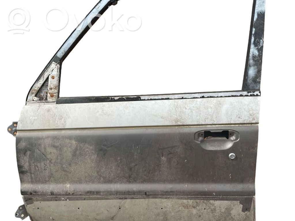 Mitsubishi Pajero Puerta delantera 