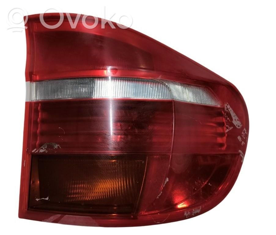 Rear/tail lights   7200818