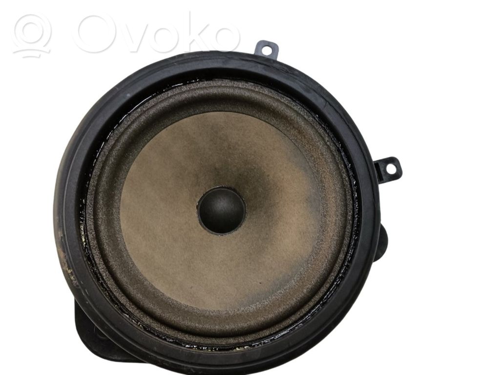 Altavoz de la puerta trasera   8P0035411B