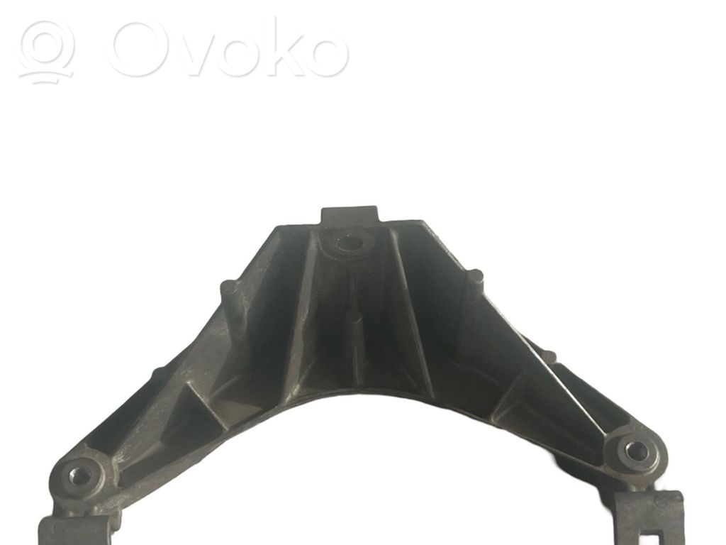 BMW X5 E70 Engine mount bracket 