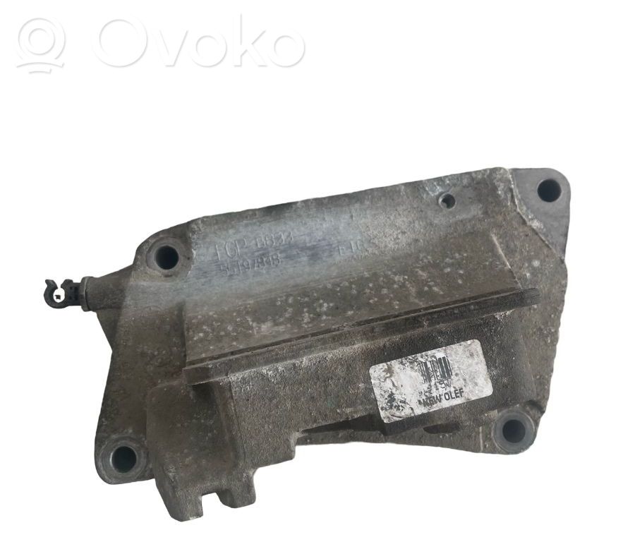 Fiat Grande Punto Engine mount bracket 
