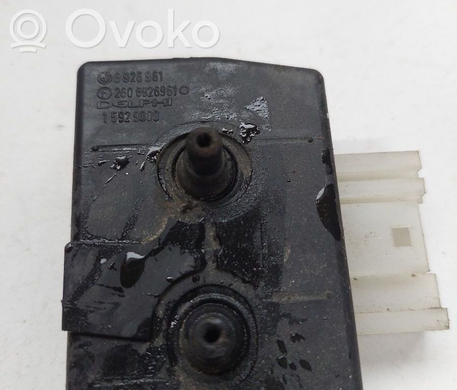 Commutateur de commande de siège   6926961