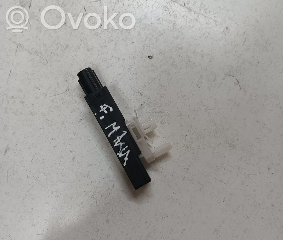 Antenne des Keyless-Systems   KD45676NXA