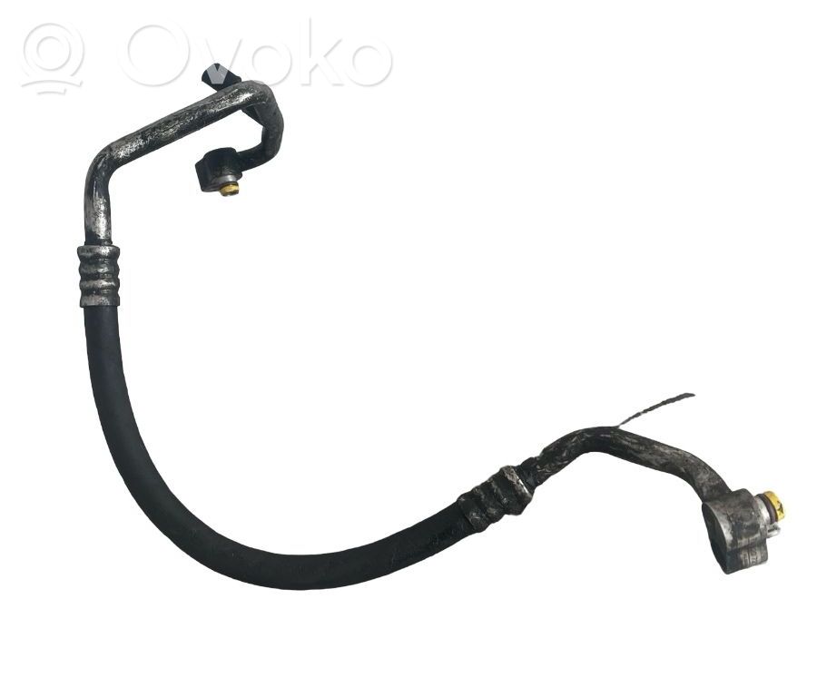 Volkswagen Touareg I Ilmastointilaitteen putki (A/C) 