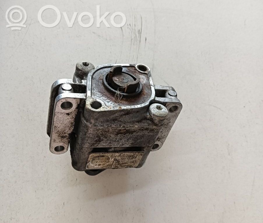 Audi A8 S8 D3 4E Servopumpe 