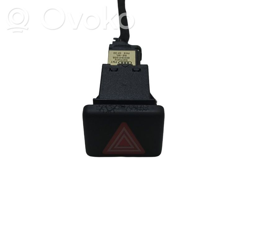 Botón interruptor de luz de peligro   8E0941509