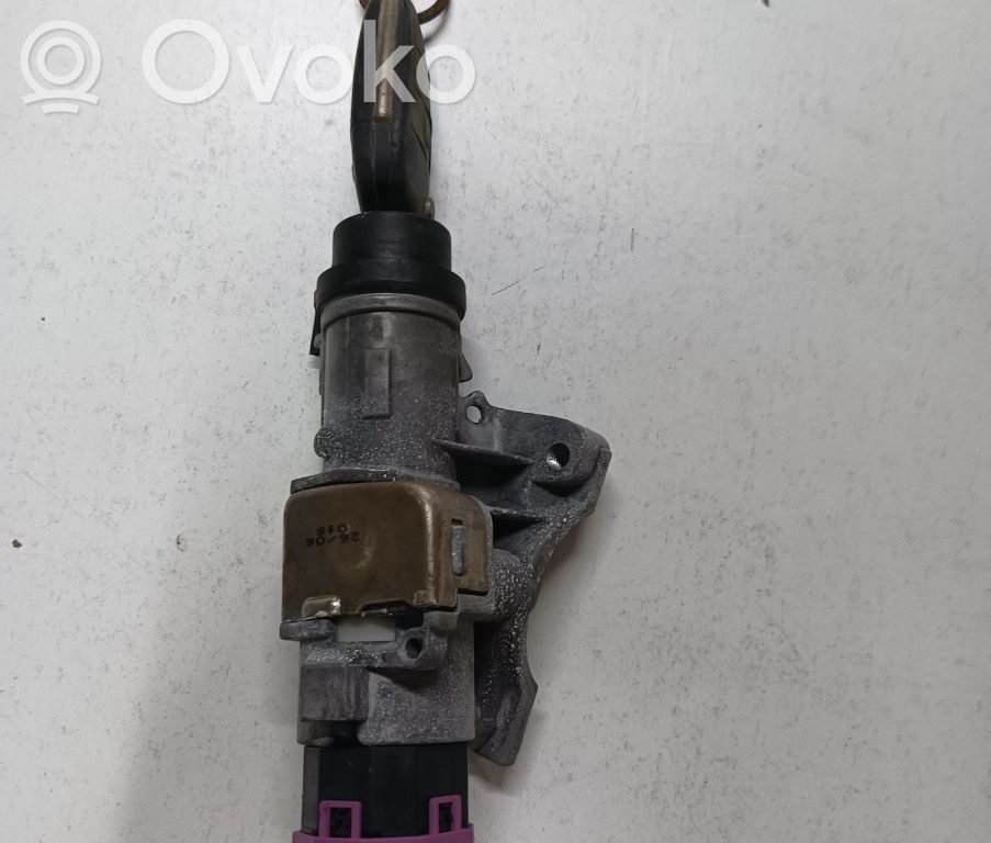 Audi A4 S4 B7 8E 8H Blocchetto accensione 