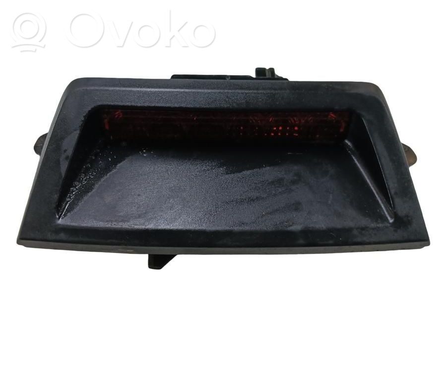 Lexus IS 220D-250-350 Luce d’arresto centrale/supplementare 