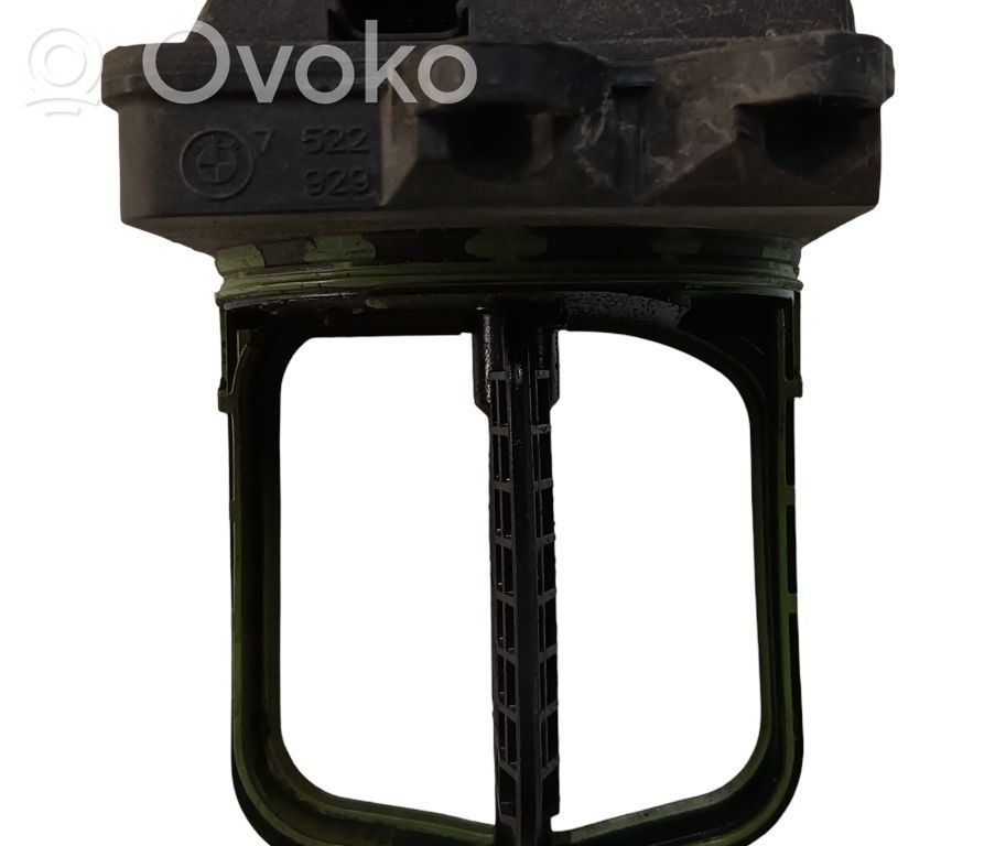 Muu kaasuttimen osa   7522929