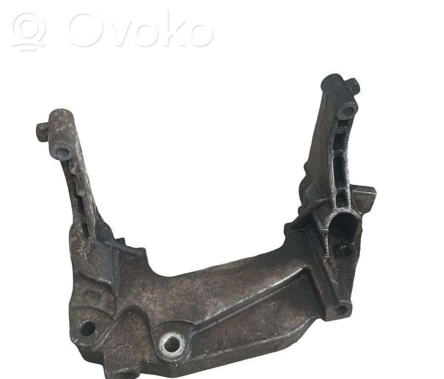 Fiat Idea Engine mounting bracket 