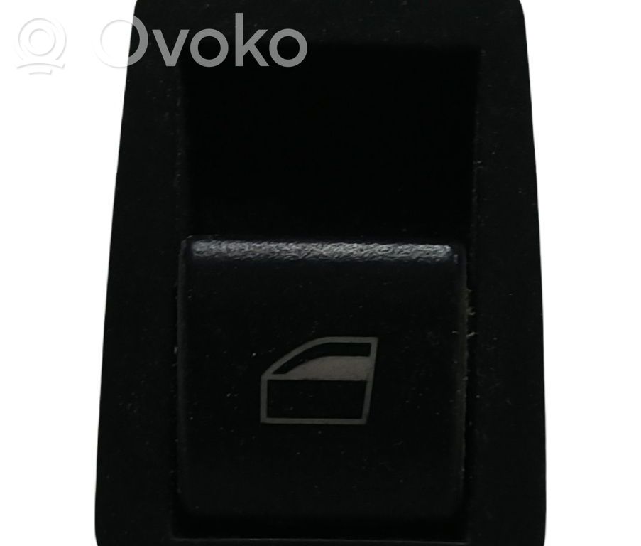 Electric window control switch   6902174