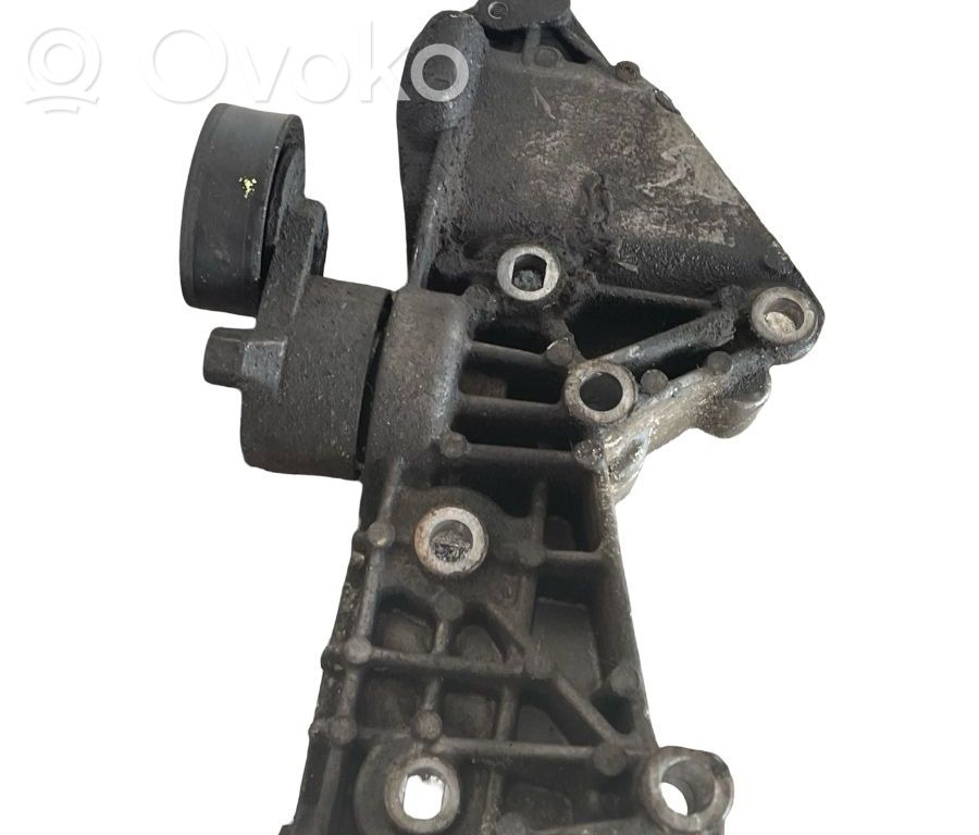 Head Valve Retaining Insert/Retainer   8200327134