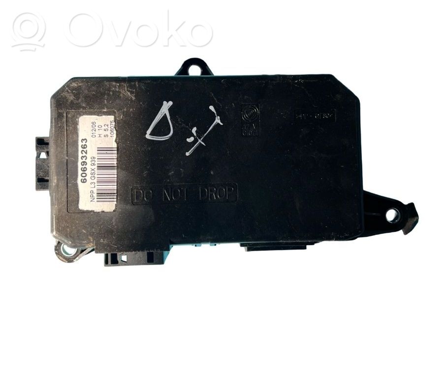 Alfa Romeo 159 Door control unit/module 