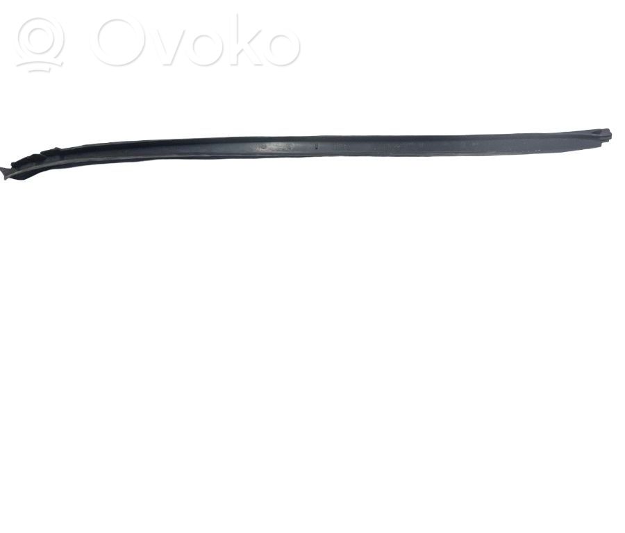 Moldura embellecedora   13280301