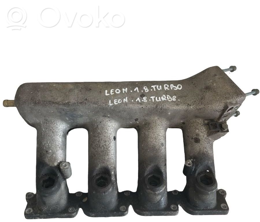 Kolektorius įsiurbimo   06A133223CC