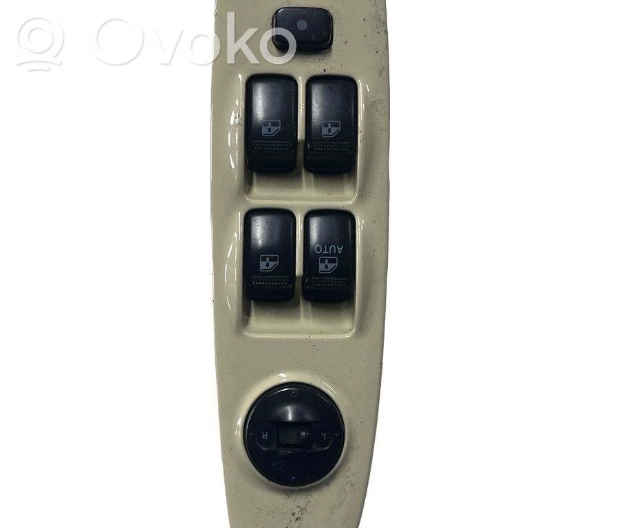 Electric window control switch   620W05290