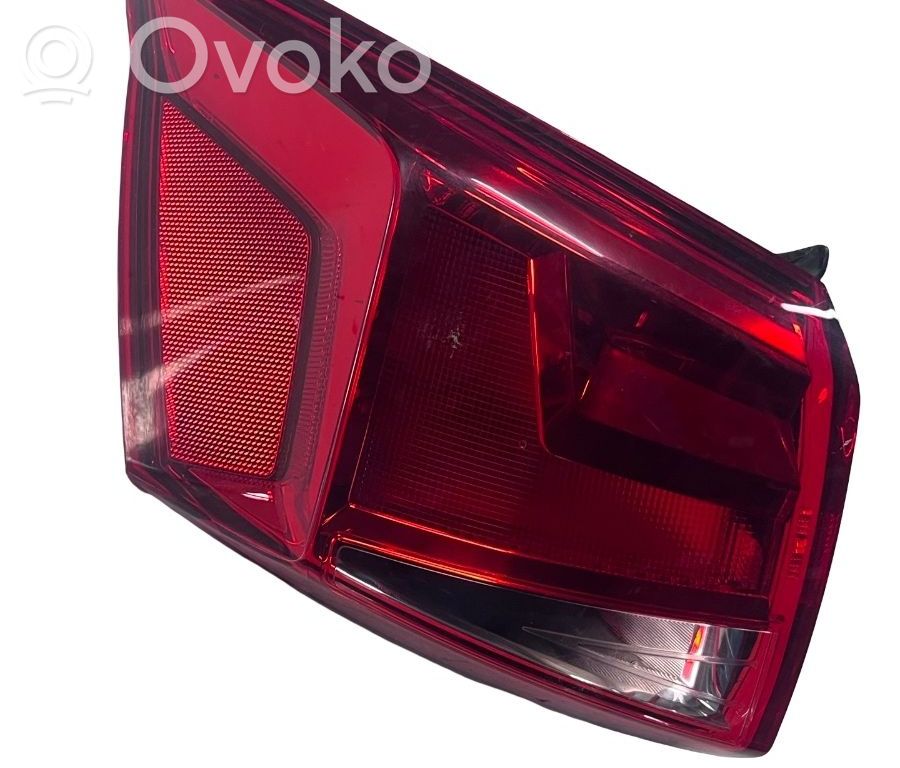 Seat Arona Galinis žibintas kėbule 
