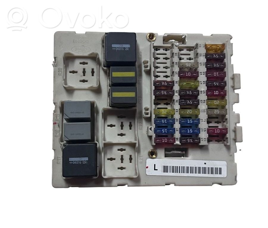 Блок предохранителей   2M5T14A073AC