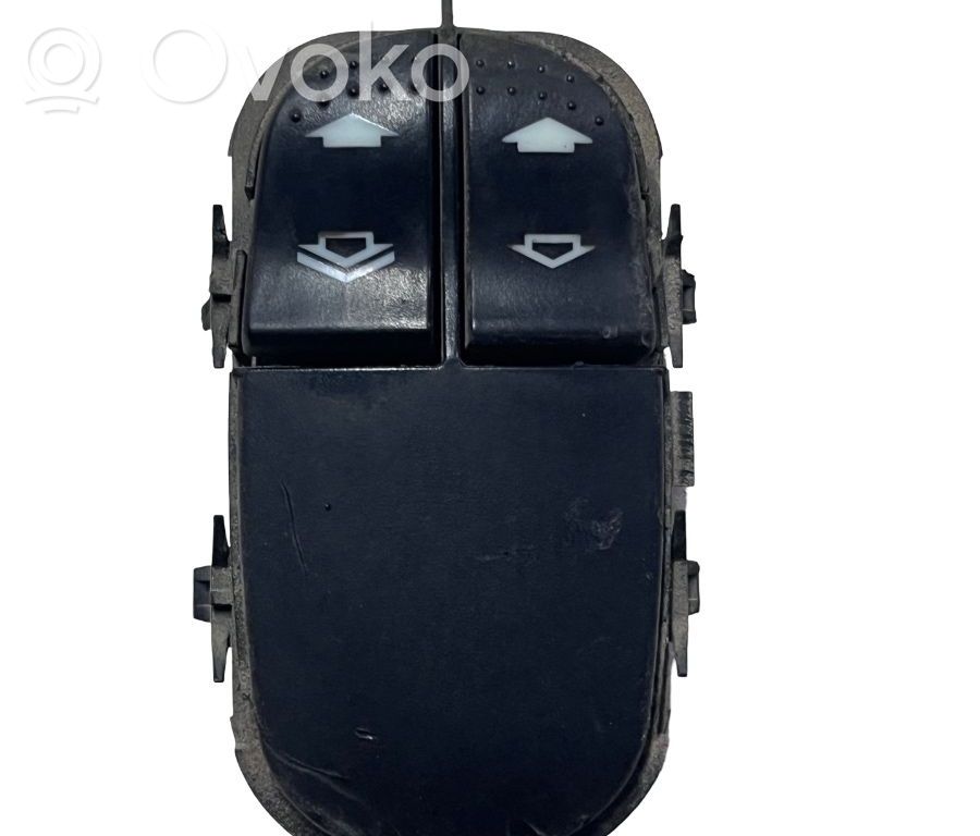 Przyciski szyb   YS4T14529AA