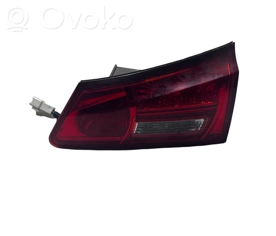 Lexus IS 220D-250-350 Luci posteriori del portellone del bagagliaio 