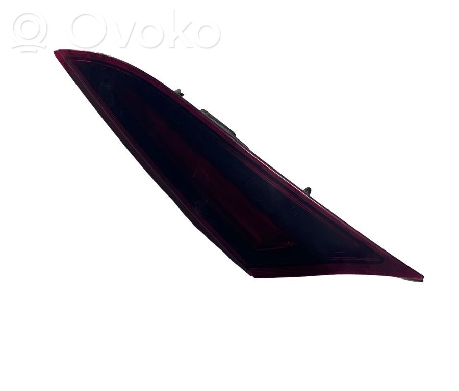 Tailgate rear/tail lights   23135916
