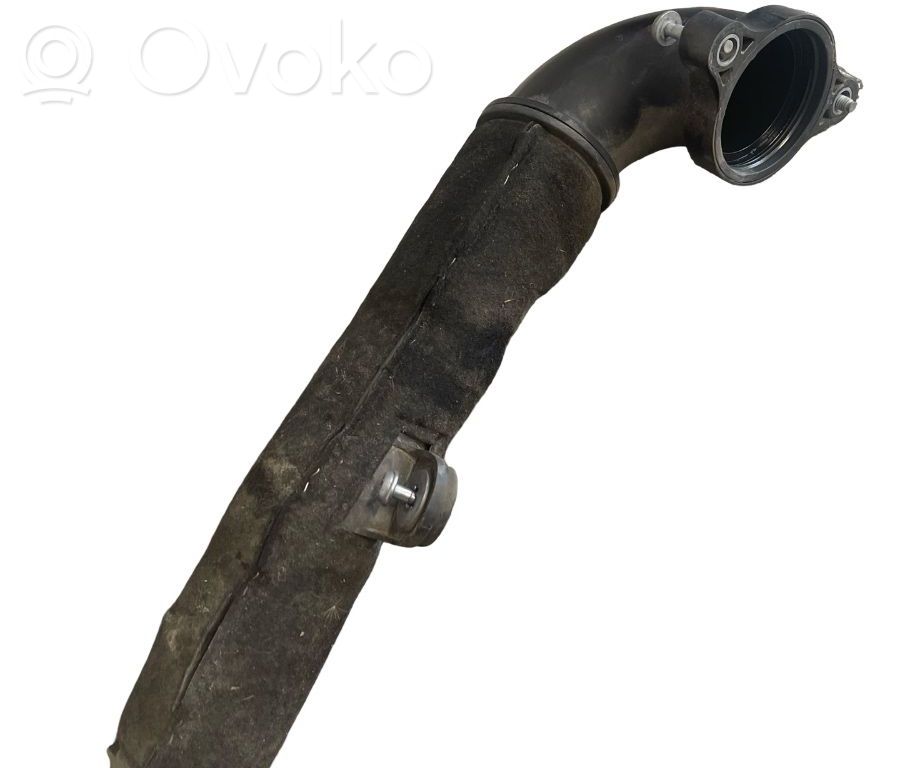 Välijäähdyttimen letku   04L145762AD