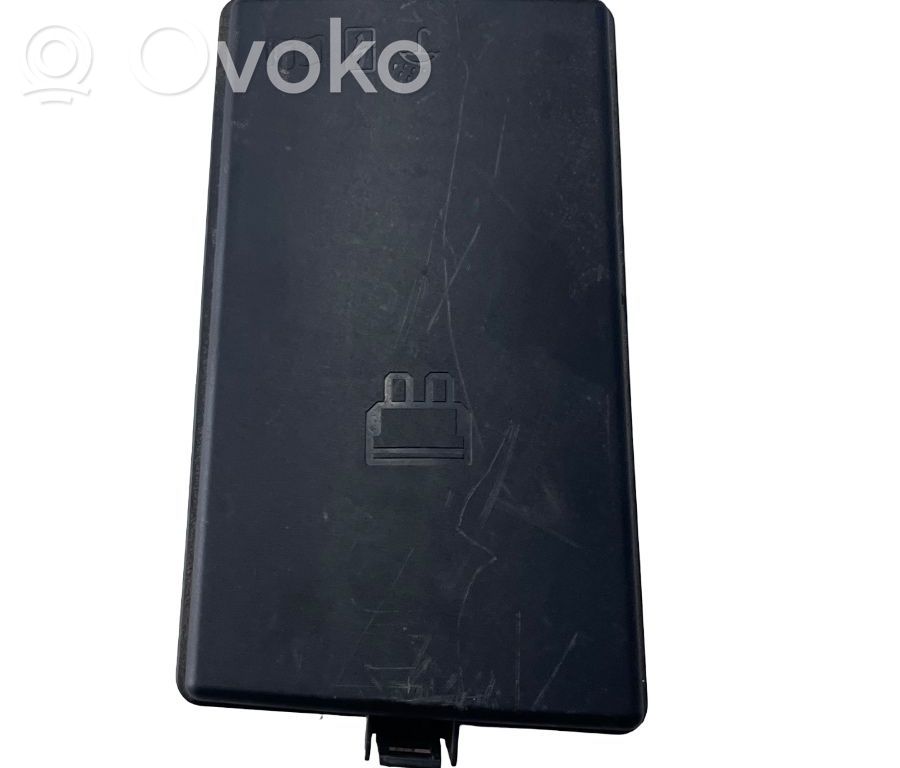 Sulakerasian kansi   5Q0937132A