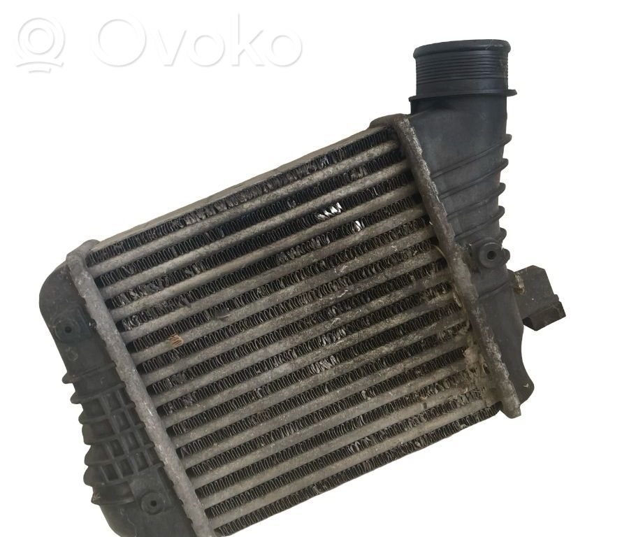 Audi A6 S6 C6 4F Ladeluftkühler 