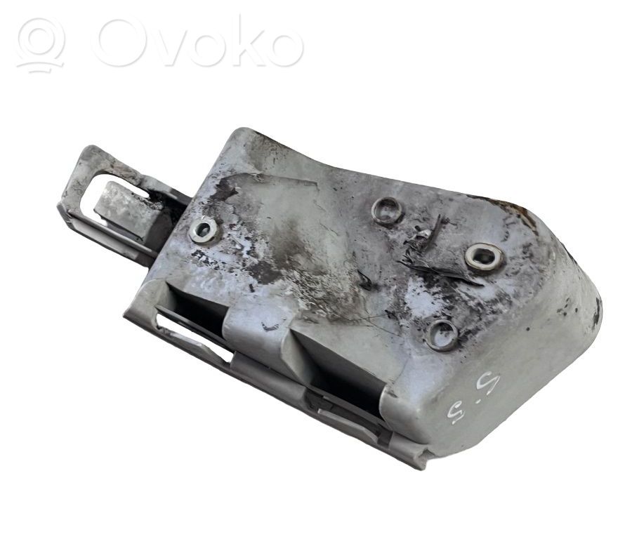 Takapuskurin kannake   BM5117A882A