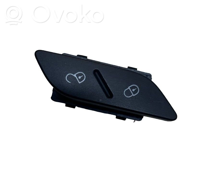 Central locking switch button   5K0962125