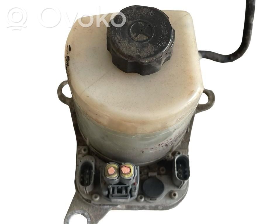 Ohjaustehostimen pumppu   4M513K514BF